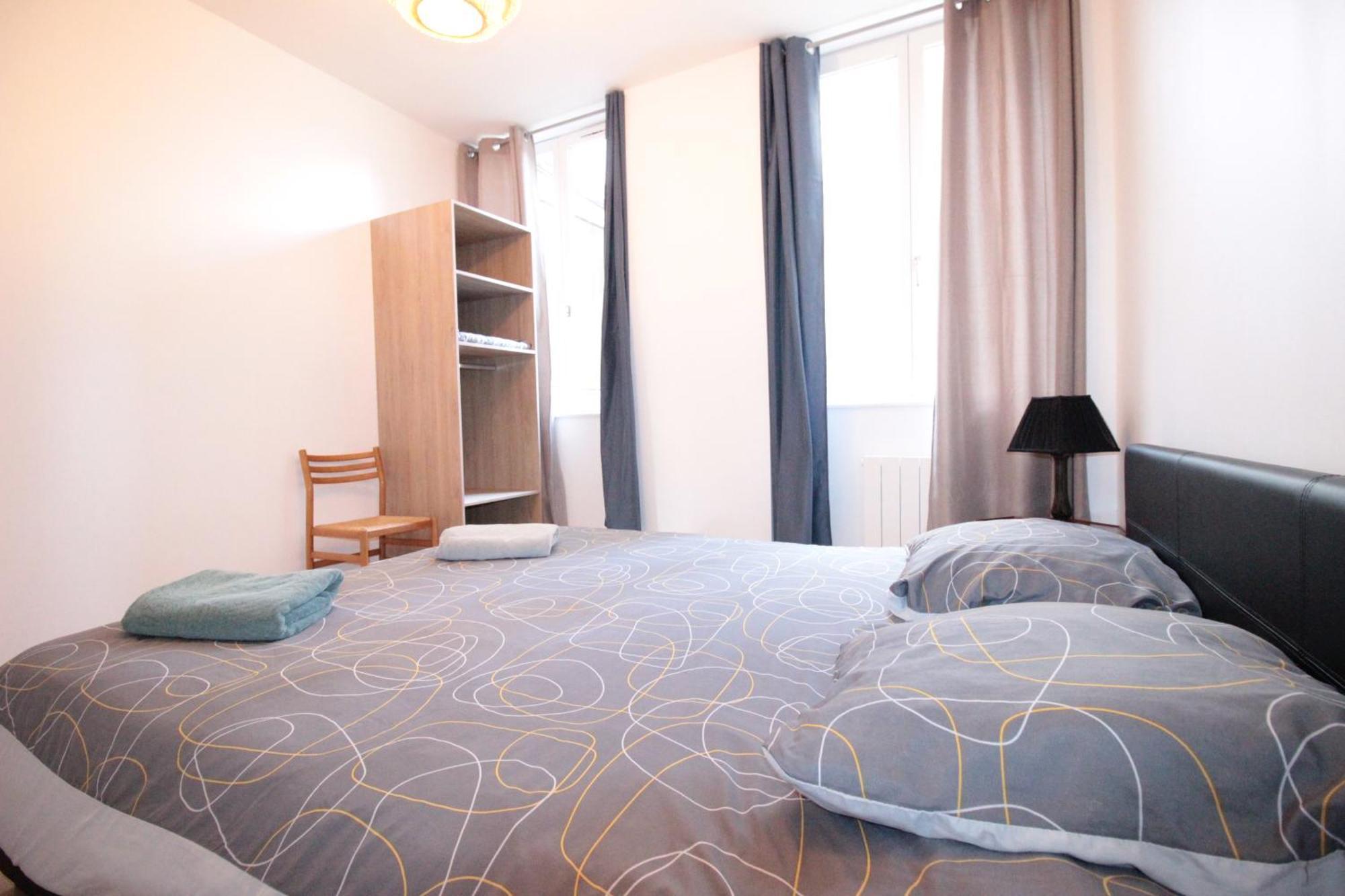 Logement Neuf "Meuse" - Hyper Centre - Parking Proche - Proche Gare - 4 Chambres - Terrasse Couverte - Wifi ! Gere Par Prestazen'Services Verdun-sur-Meuse Екстериор снимка