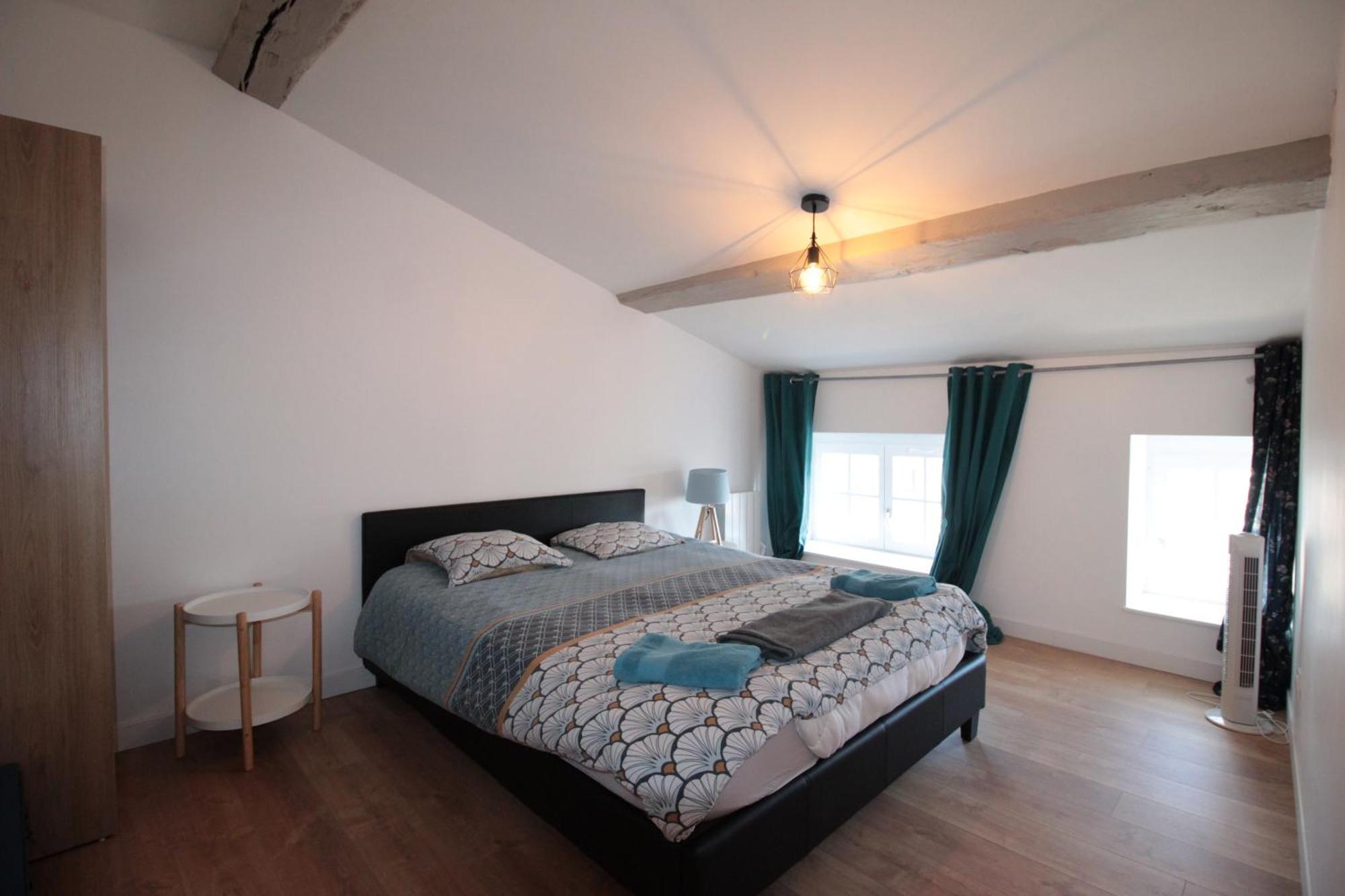 Logement Neuf "Meuse" - Hyper Centre - Parking Proche - Proche Gare - 4 Chambres - Terrasse Couverte - Wifi ! Gere Par Prestazen'Services Verdun-sur-Meuse Екстериор снимка